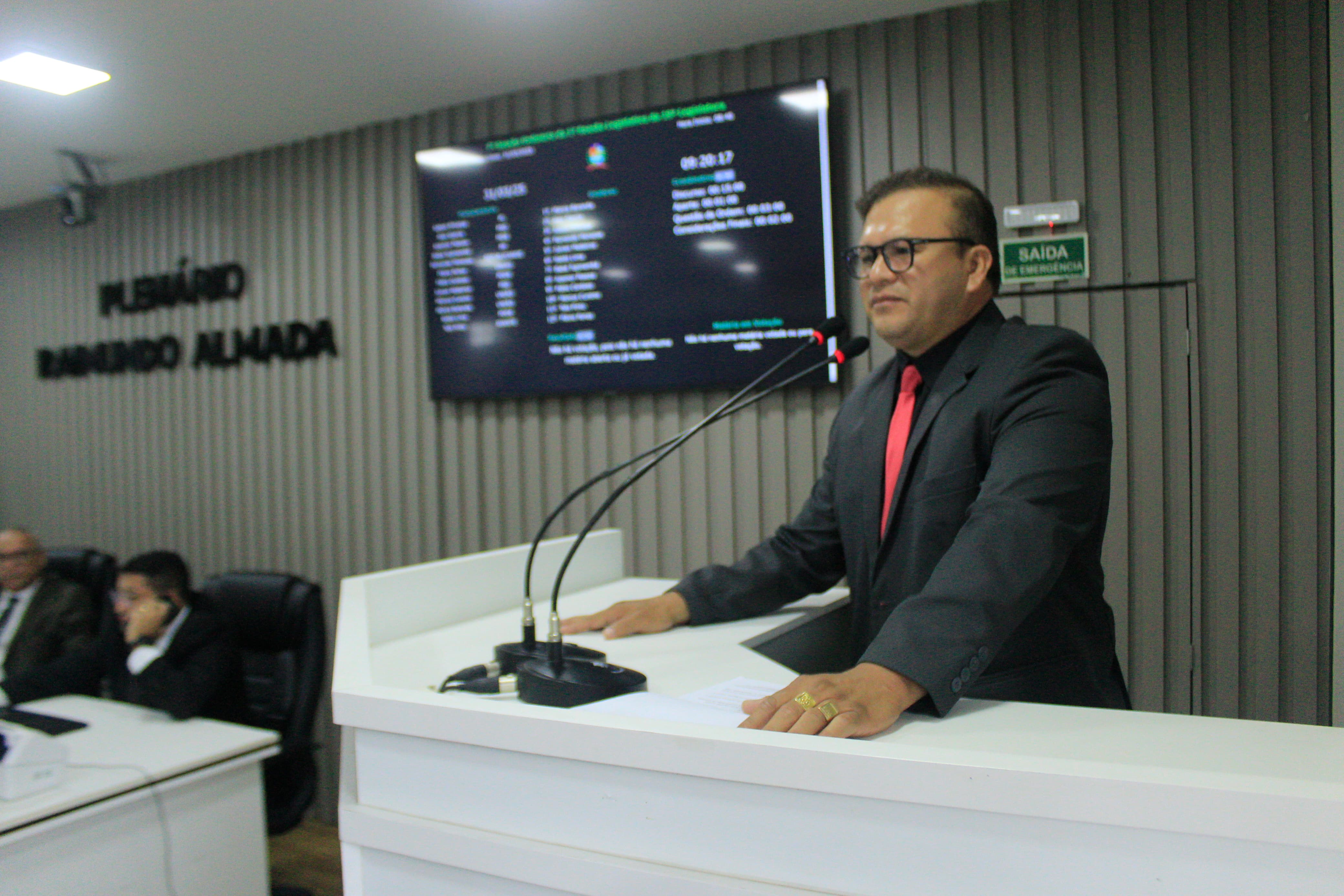 Adson Príncipe solicita construção de espaço para armazenamento do Boizinho do Festival do Maranhão