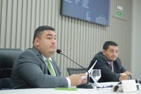 Alex Garcia celebra parceria entre Câmara de Parintins e Marinha do Brasil