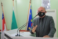 Asfaltamento, iluminação pública, fiscalização de obras na zona Rural e Moção de Aplausos foram pautas do vereador Cabo Linhares na tribuna da Câmara 