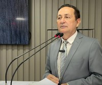 Babá Tupinambá cobra Transporte Escolar para crianças que remam de madrugada para estudar