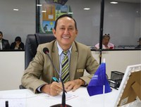 Babá Tupinambá destaca entregas de títulos definitivos e melhorias na infraestrutura em Parintins