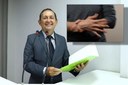 Babá Tupinambá propõe instituir o "Tulipa Vermelha" no calendário oficial de Parintins para conscientização sobre o Parkinson