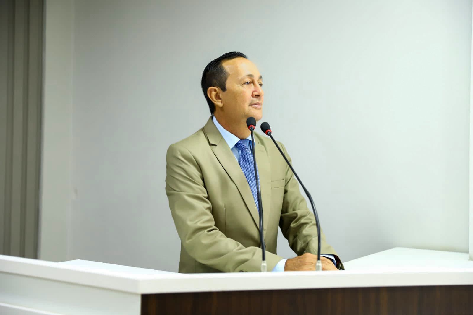 Babá Tupinambá propõe medidas urgentes para frear risco de acidentes na avenida Nações Unidas