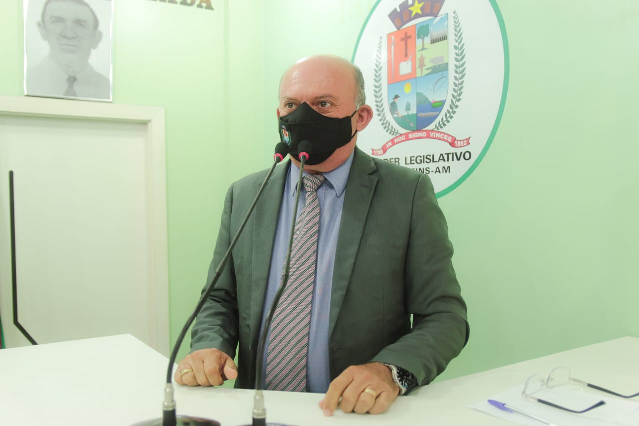 Cabo Linhares realiza discurso de gratidão ao povo de Parintins