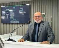 Cabo Linhares solicita novo Mercado para o Caburi e construção de Escola na Comunidade Santa Terezinha