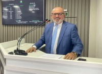 Cabo Linhares solicita reforma da Escola Municipal Francisco Freitas dos Santos, na comunidade do Manaim