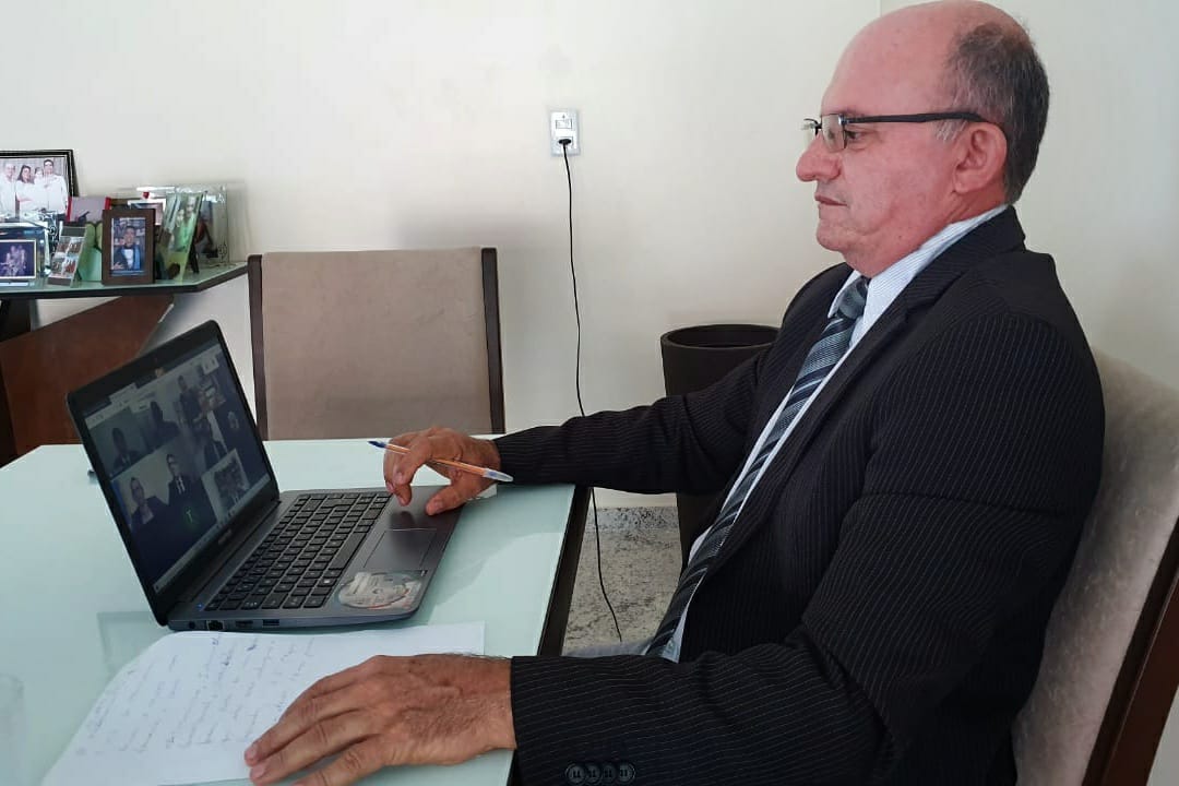 Cabo Linhares tem proposituras aprovadas e enaltece ação de saúde no município