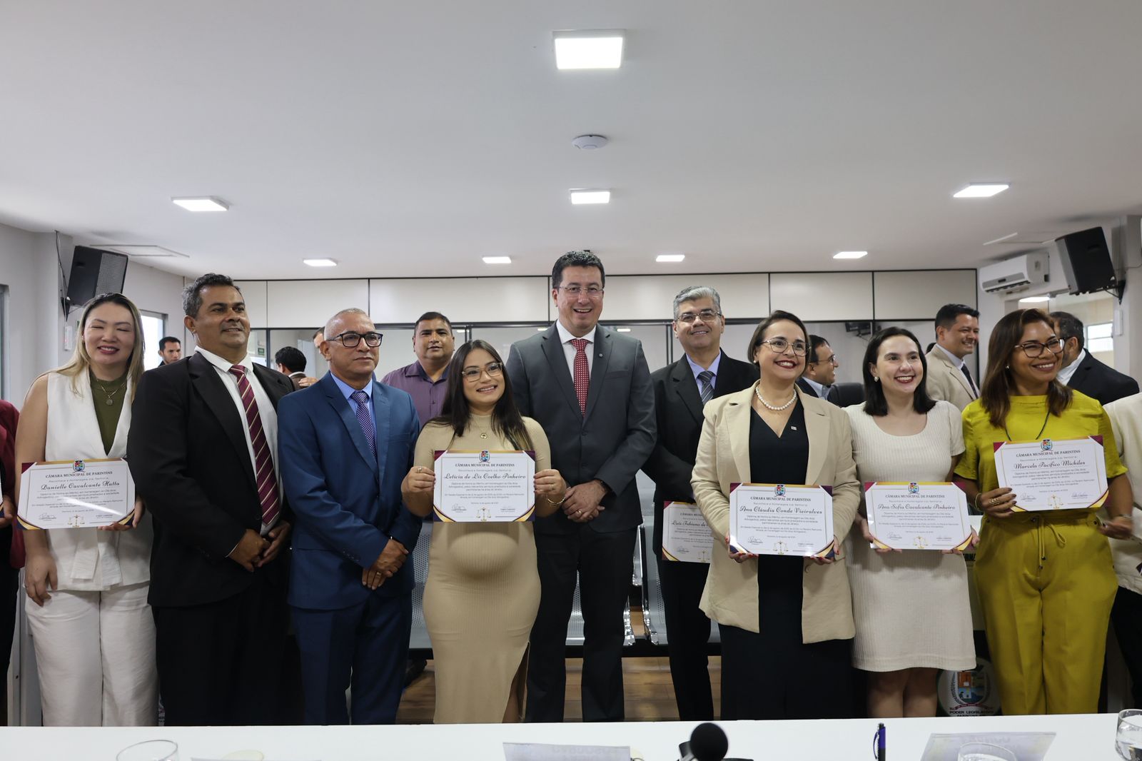 Câmara de Parintins realiza Sessão Especial em homenagem ao Dia do Advogado