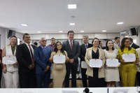 Câmara de Parintins realiza Sessão Especial em homenagem ao Dia do Advogado