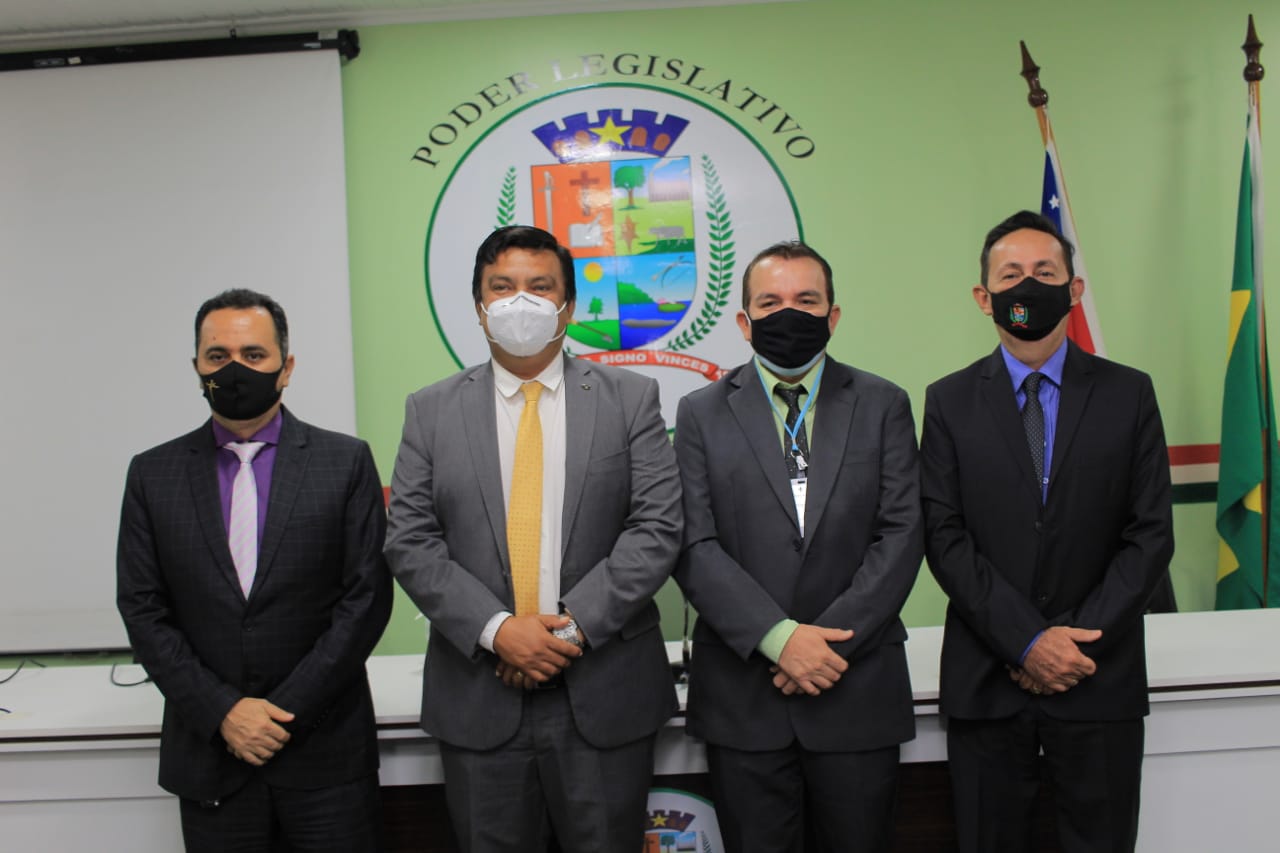 Câmara de Parintins vai notificar ex-prefeito Alexandre da Carbrás sobre Parecer emitido pelo TCE-AM referente às contas do ano de 2015