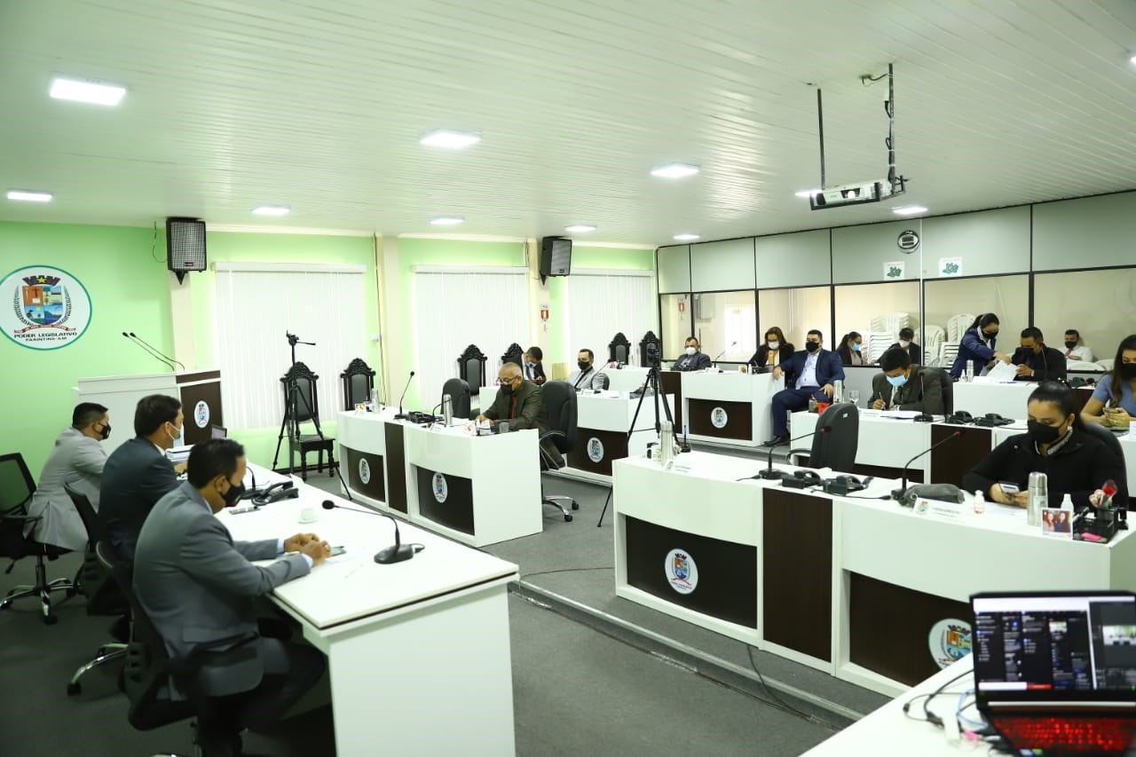 Câmara desaprova contas de 2015 do ex-prefeito de Parintins Alexandre da Carbrás