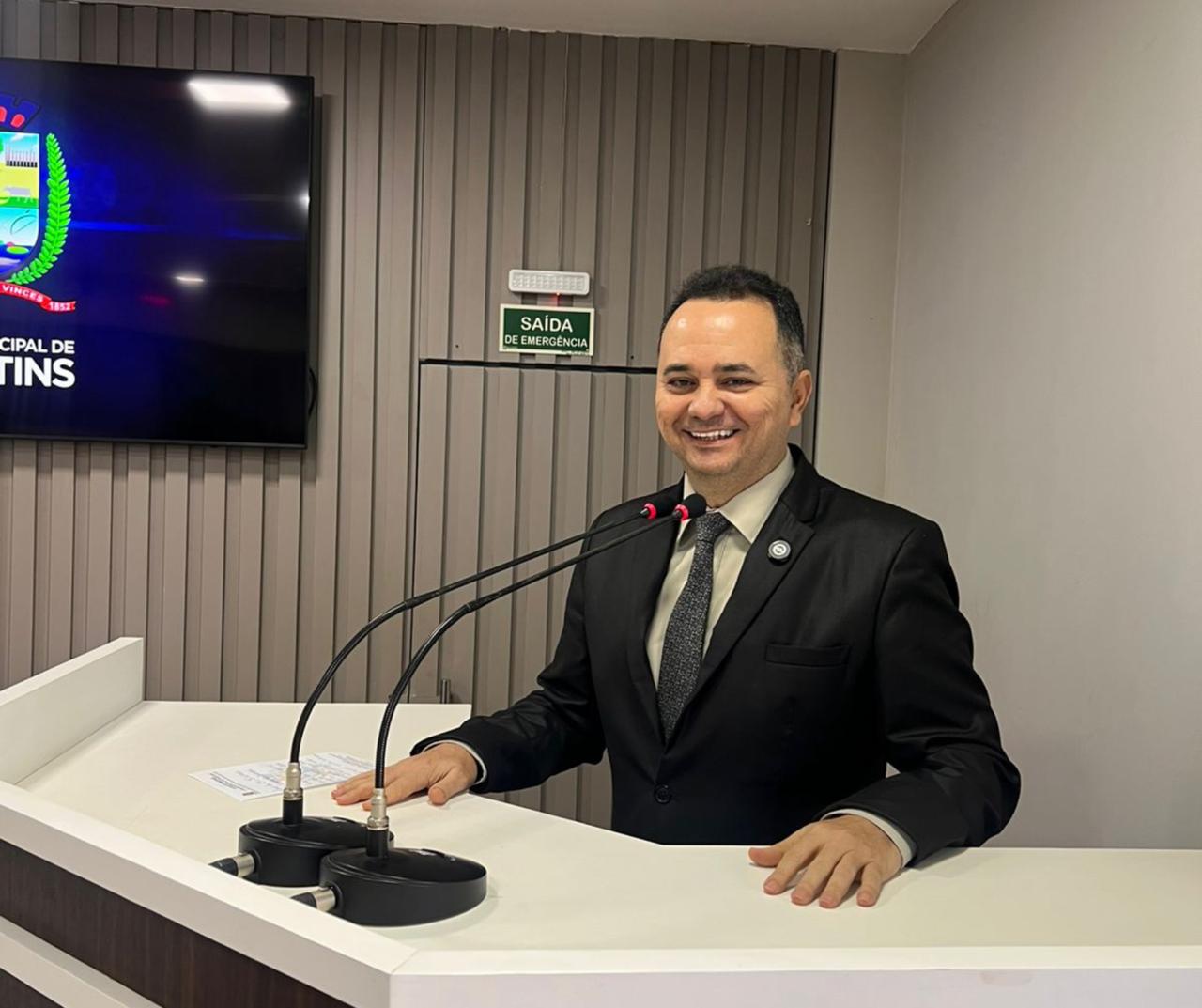 Câmara Municipal de Parintins aprova Projeto de Lei do vereador Flávio Farias que inclui Festival das Araras da Vila Amazônia no calendário oficial de eventos do município
