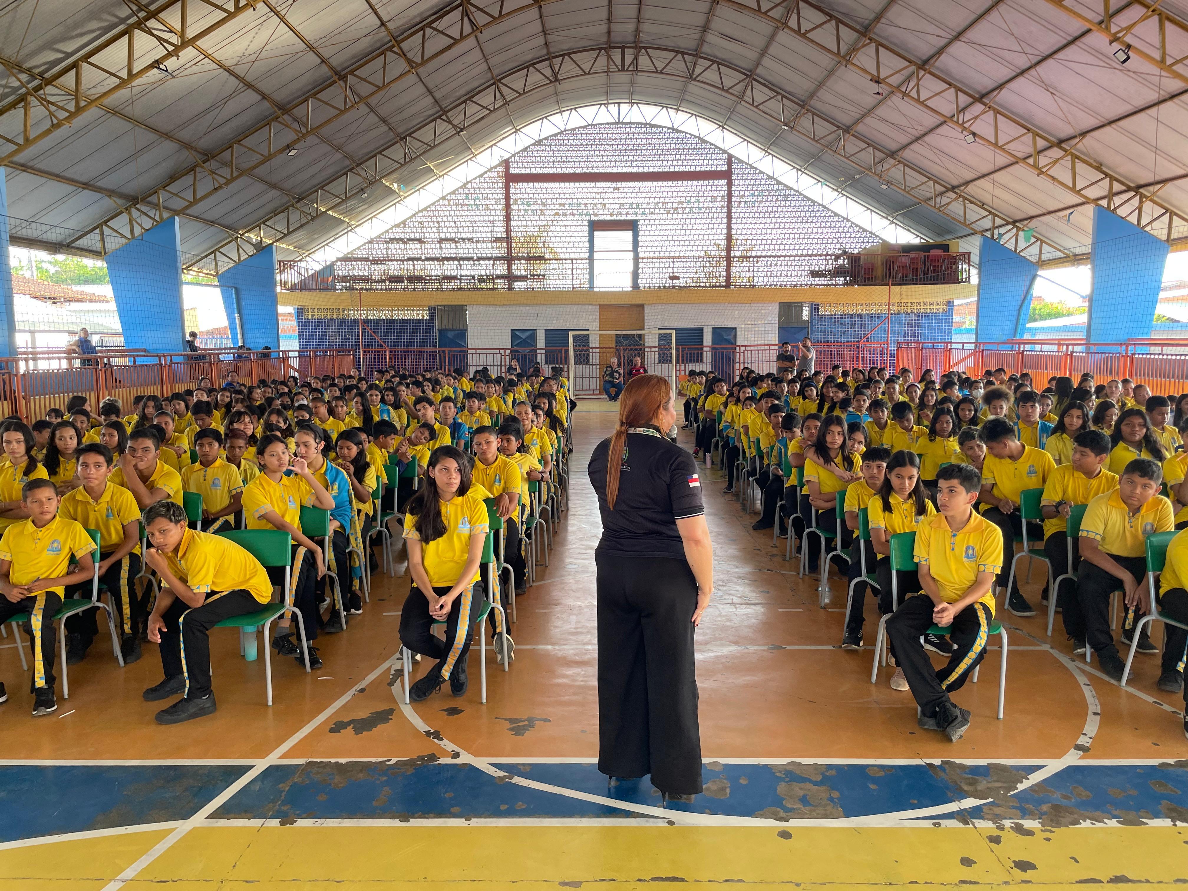 Câmara Municipal de Parintins Reforça Rede de Proteção à Infância e Juventude com Projeto “Parada Obrigatória”