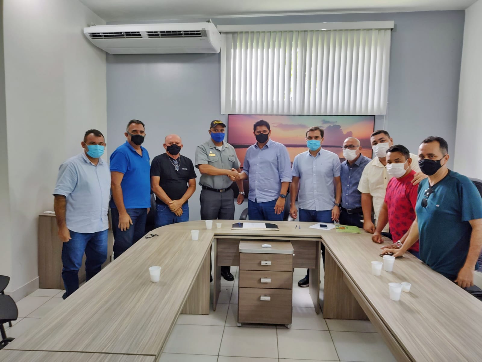 Câmara, Prefeitura e Marinha se reúnem para liberar o Porto de Parintins