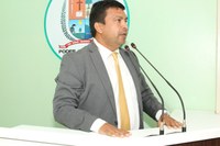 Educação: Presidente da Câmara apresenta demandas com Indicação e Requerimentos