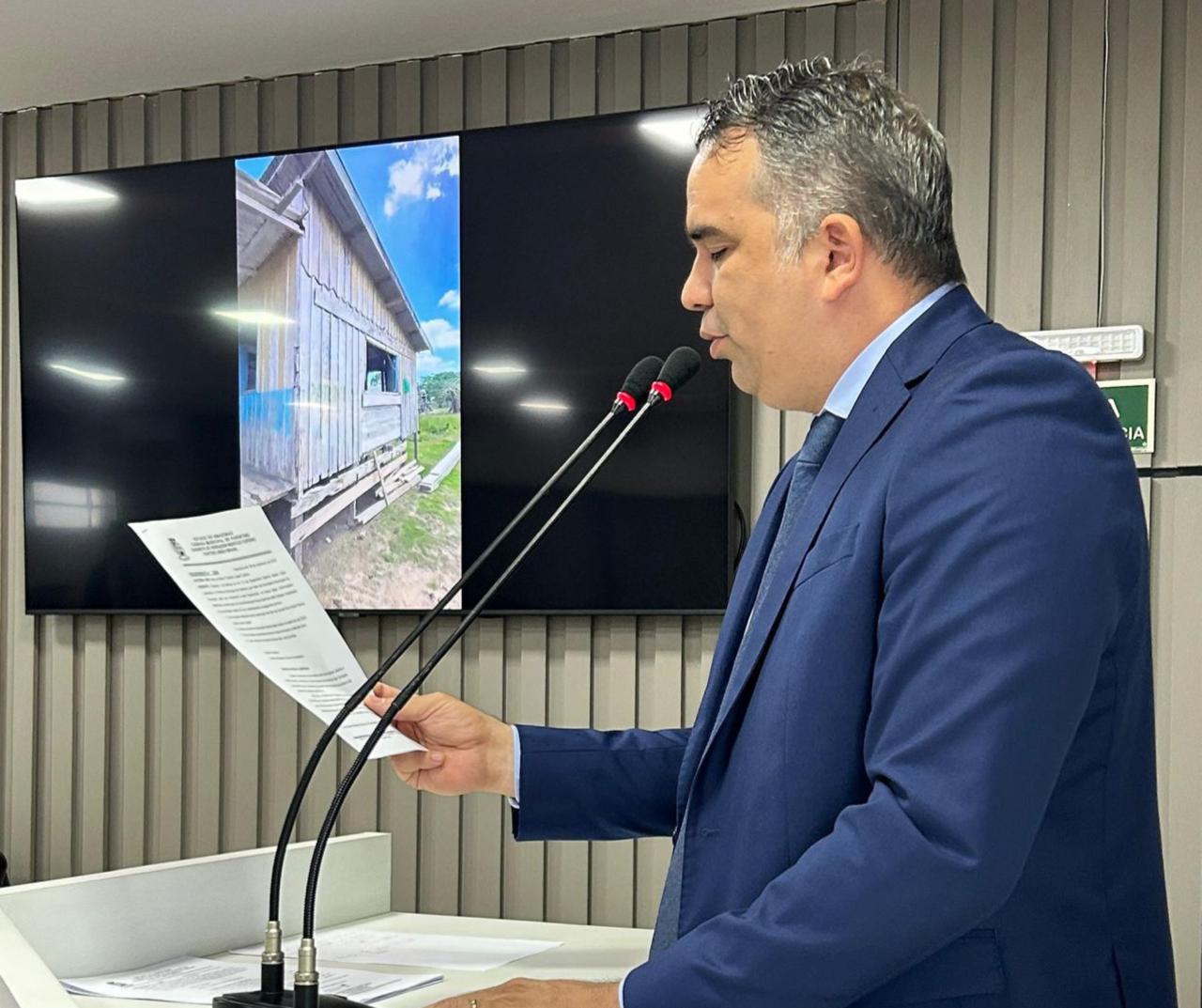 Educação, saúde e iluminação: vereador apresenta ações para o Limão de Cima