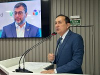 Em sessão, Babá Tupinambá parabeniza Wilson Lima e defende melhorias no trânsito e ações de acolhimento à mulher em Parintins