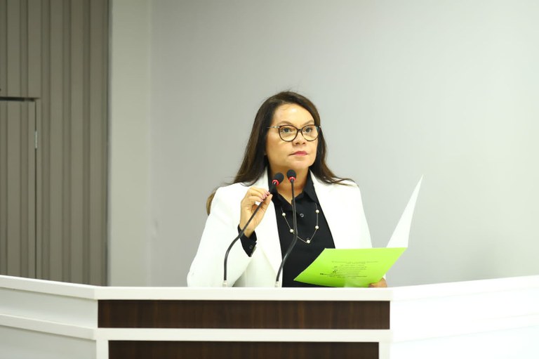 Márcia Baranda propõe Transferência da Titularidade do Abastecimento de