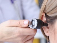 Márcia Baranda solicita contratação de mais especialistas para ampliação do atendimento de otorrinolaringologia em Parintins