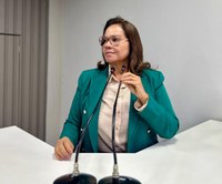 Márcia Baranda solicita levantamento completo das escolas da cidade e zona rural de Parintins para garantir estrutura adequada em 2026