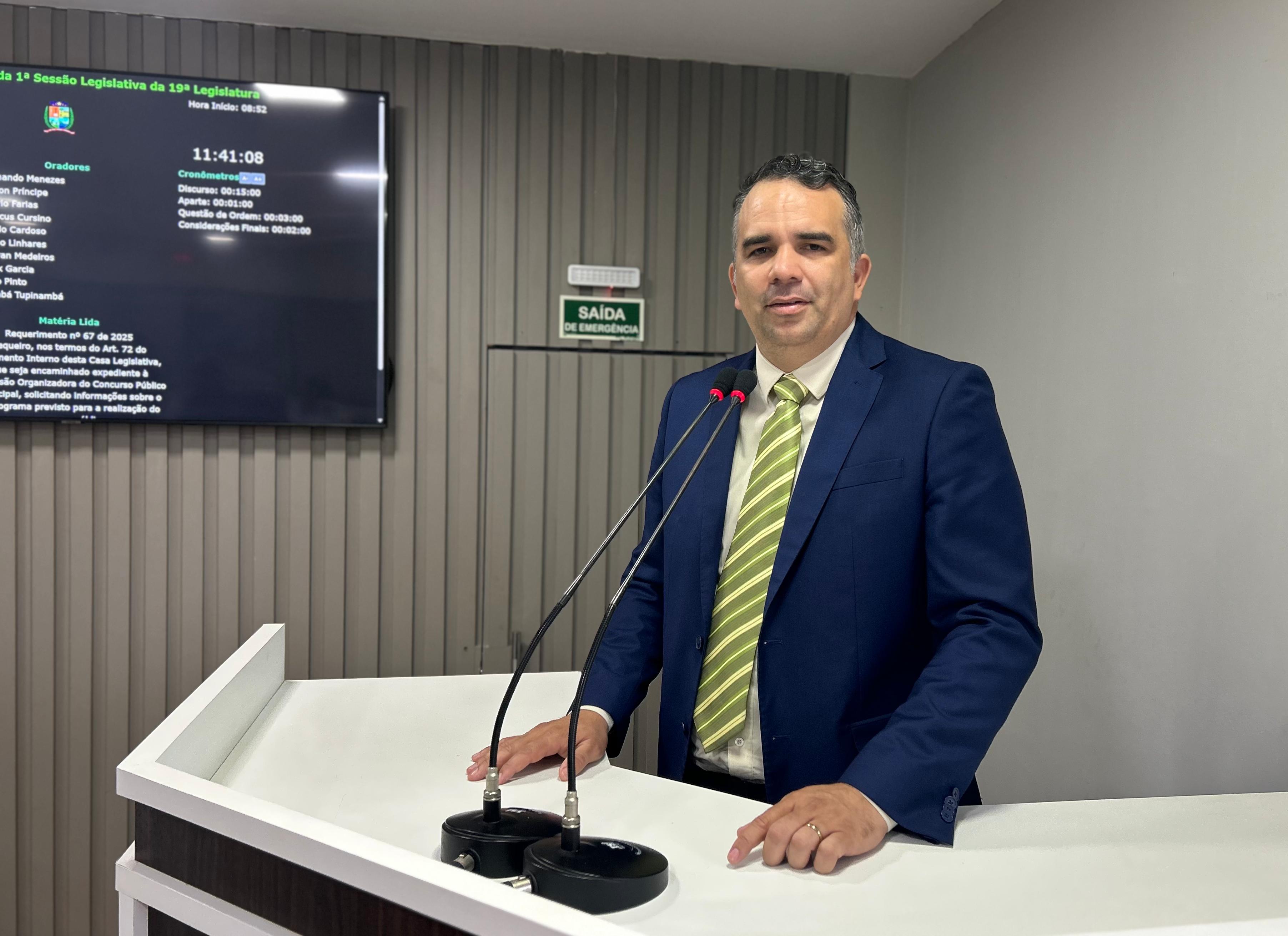 Marcus Cursino solicita informações detalhadas sobre cronograma para o concurso público municipal