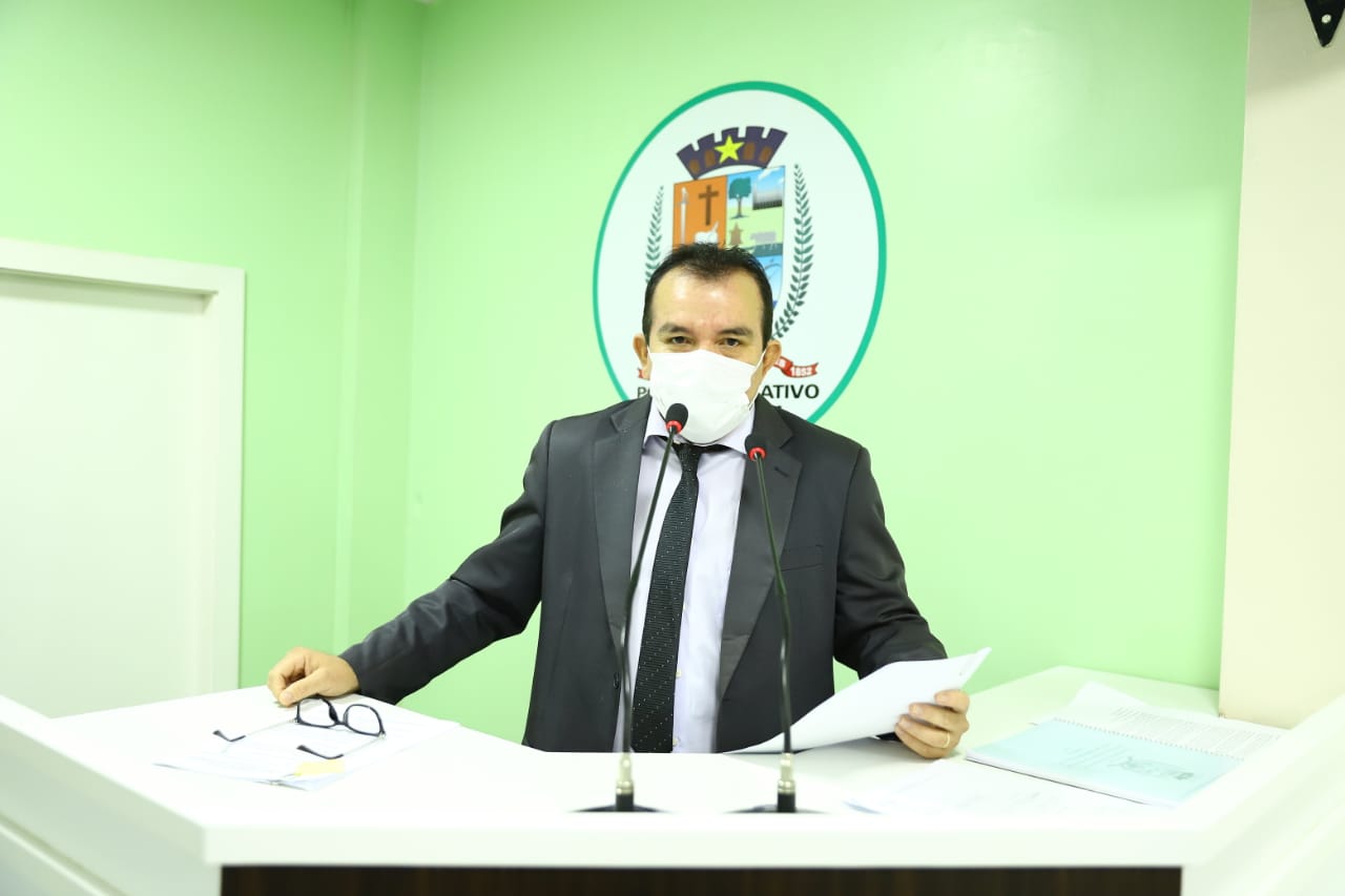 Massilon solicita implantação da Universidade da Terceira Idade em Parintins   