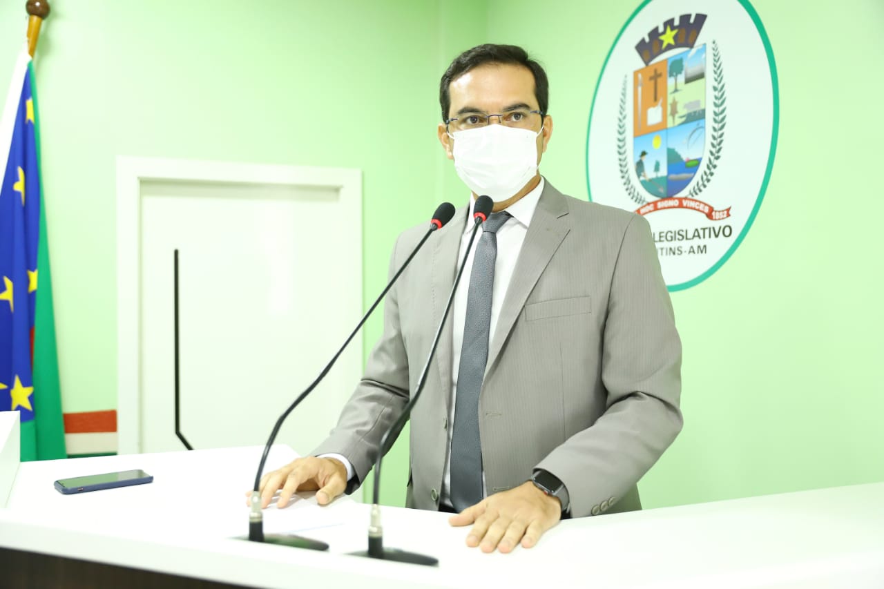 Mateus Assayag cobra do DNIT informações efetivas sobre recuperação do muro de arrimo do Porto de Parintins   