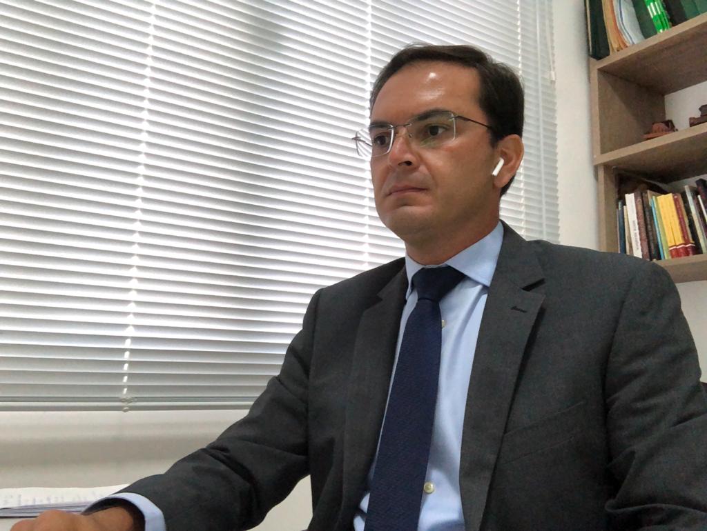 Mateus Assayag lamenta perda do Médico Ortopedista Renato Menezes