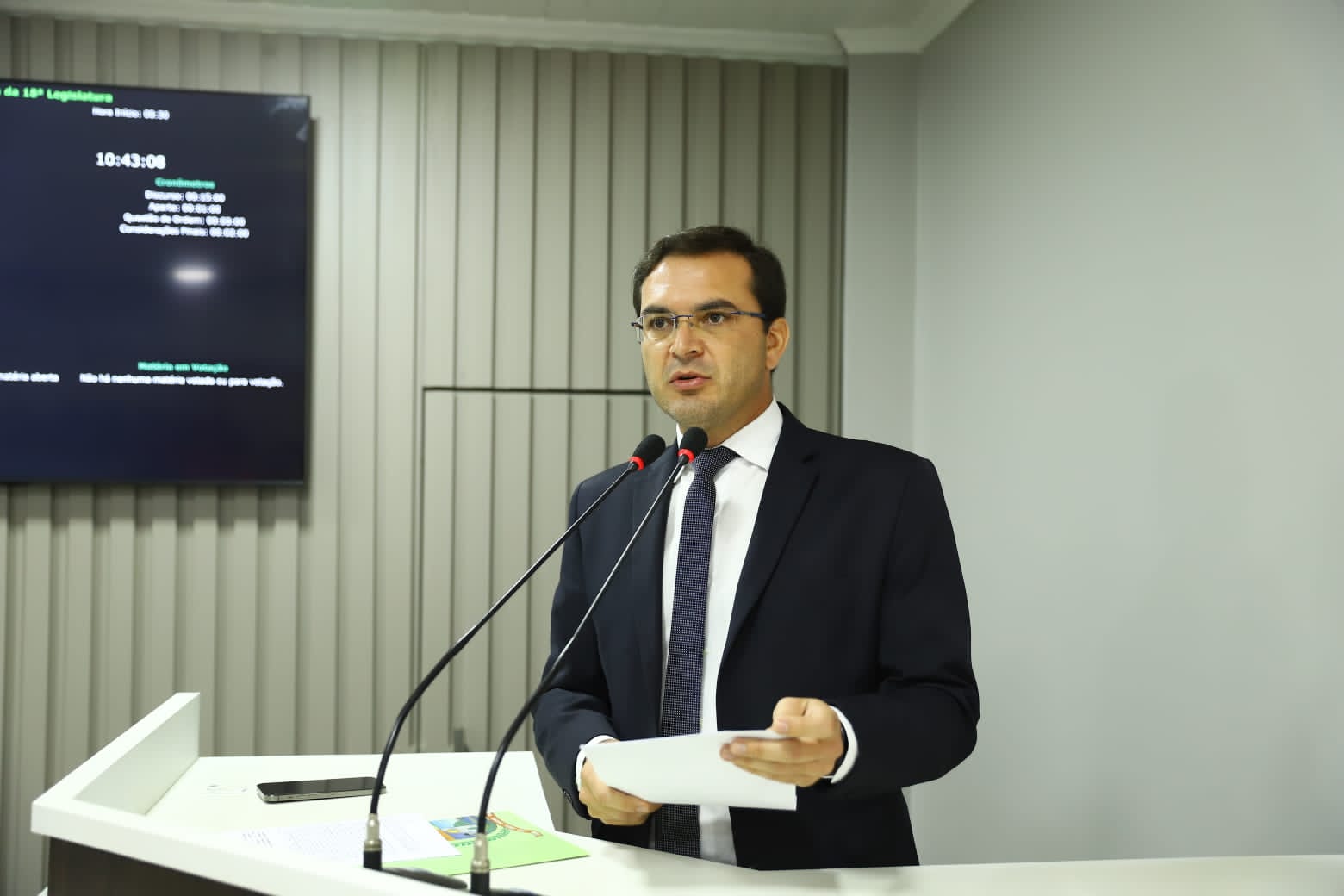 Mateus Assayag presta contas das ações como presidente da Câmara de Parintins