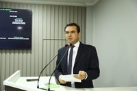 Mateus Assayag presta contas das ações como presidente da Câmara de Parintins