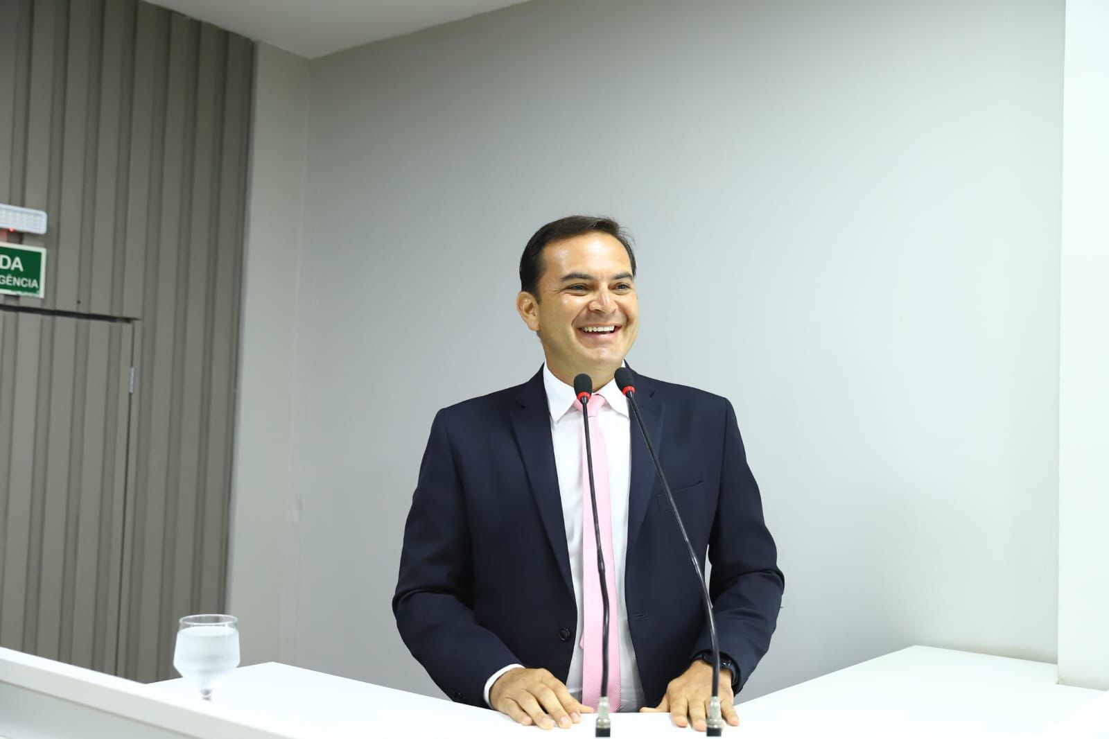 Mateus Assayag reforça pedido para construção do ginásio da Escola Senador João Bosco