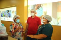 Mateus Assayag visita Jofre Cohen e exalta empenho dos profissionais de saúde   