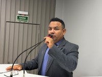 Naldo Lima protocola Requerimento solicitando informações sobre demora no agendamento de ultrassonografias, em Parintins