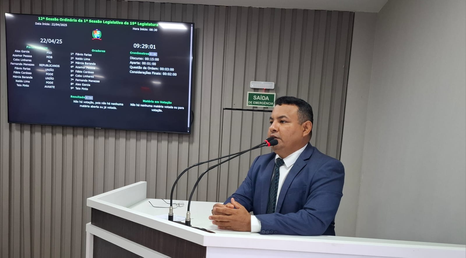 Naldo Lima solicita manutenção asfáltica para o Beco José Henrique