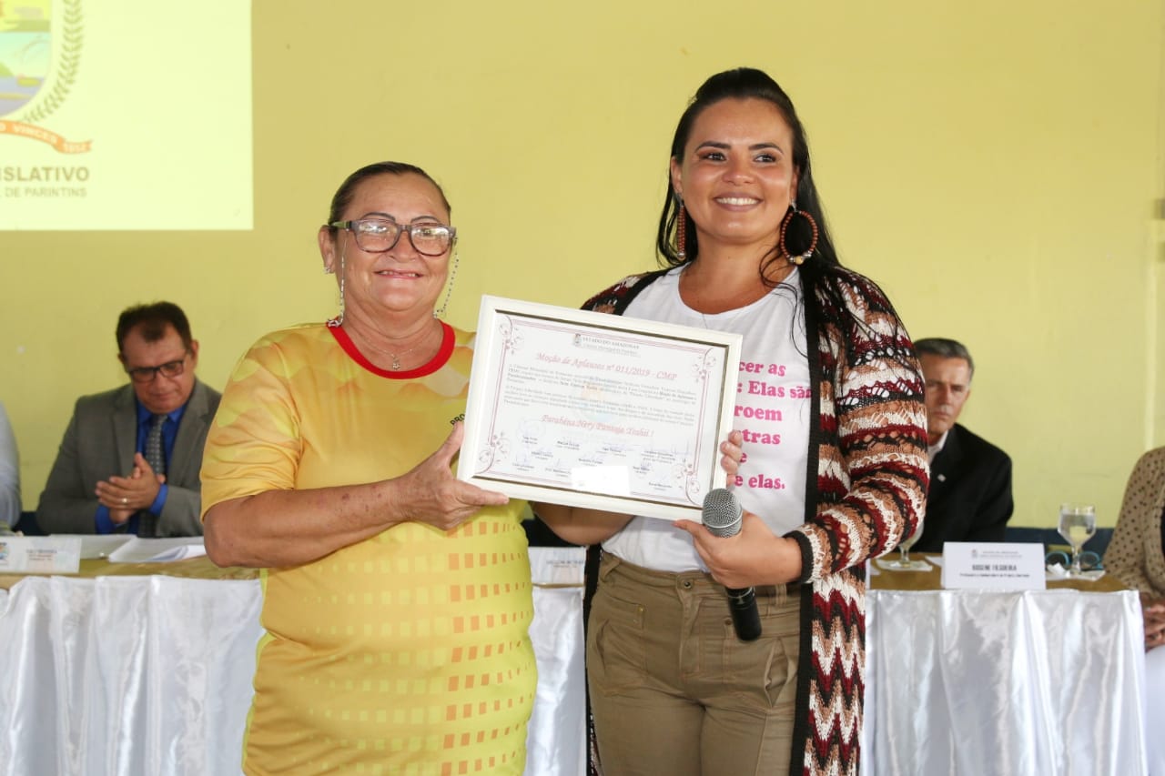 Nery Ioshii, idealizadora do “Projeto Liberdade”, recebe homenagens da Câmara de Parintins