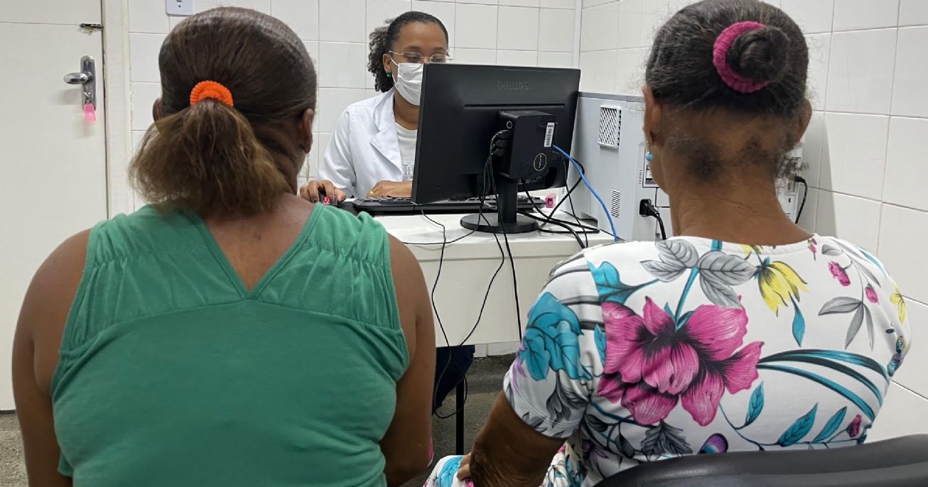 No Mês da Mulher, a vereadora Márcia Baranda destaca a importância da lei de segurança feminina em consultas e exames em Parintins