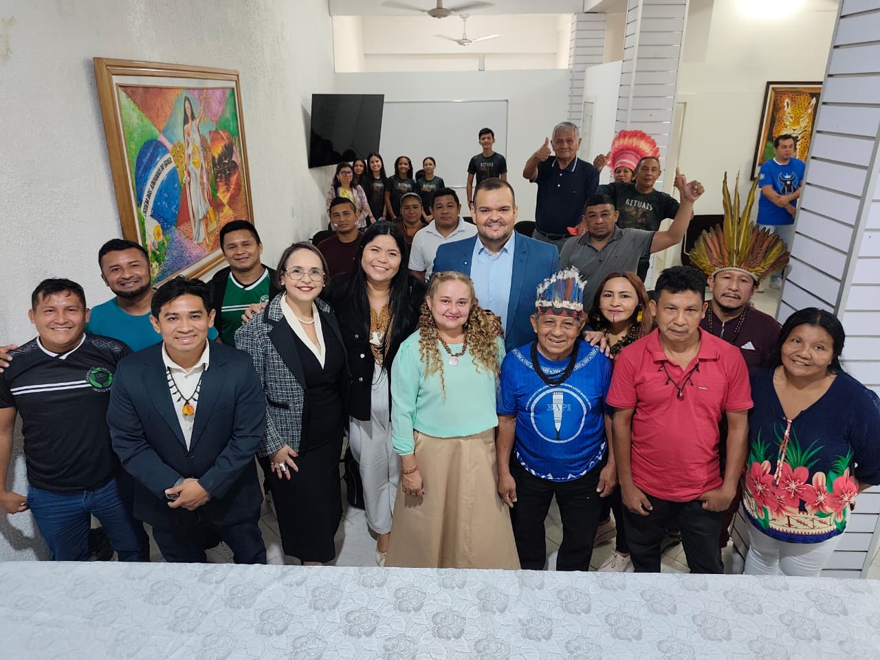 OAB Parintins Celebra o Dia Internacional dos Povos Indígenas com Presença do Vereador Azamor Pessoa