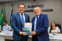 Prefeito Mateus Assayag apresenta mensagem governamental na abertura dos trabalhos legislativos