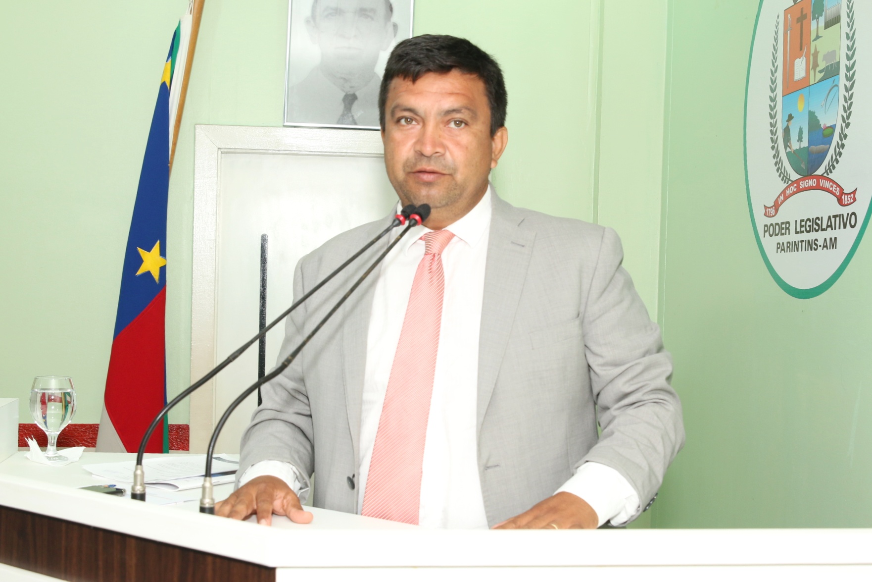 Presidente da Câmara apresenta Moção de Aplausos à gestão da Escola João Bosco