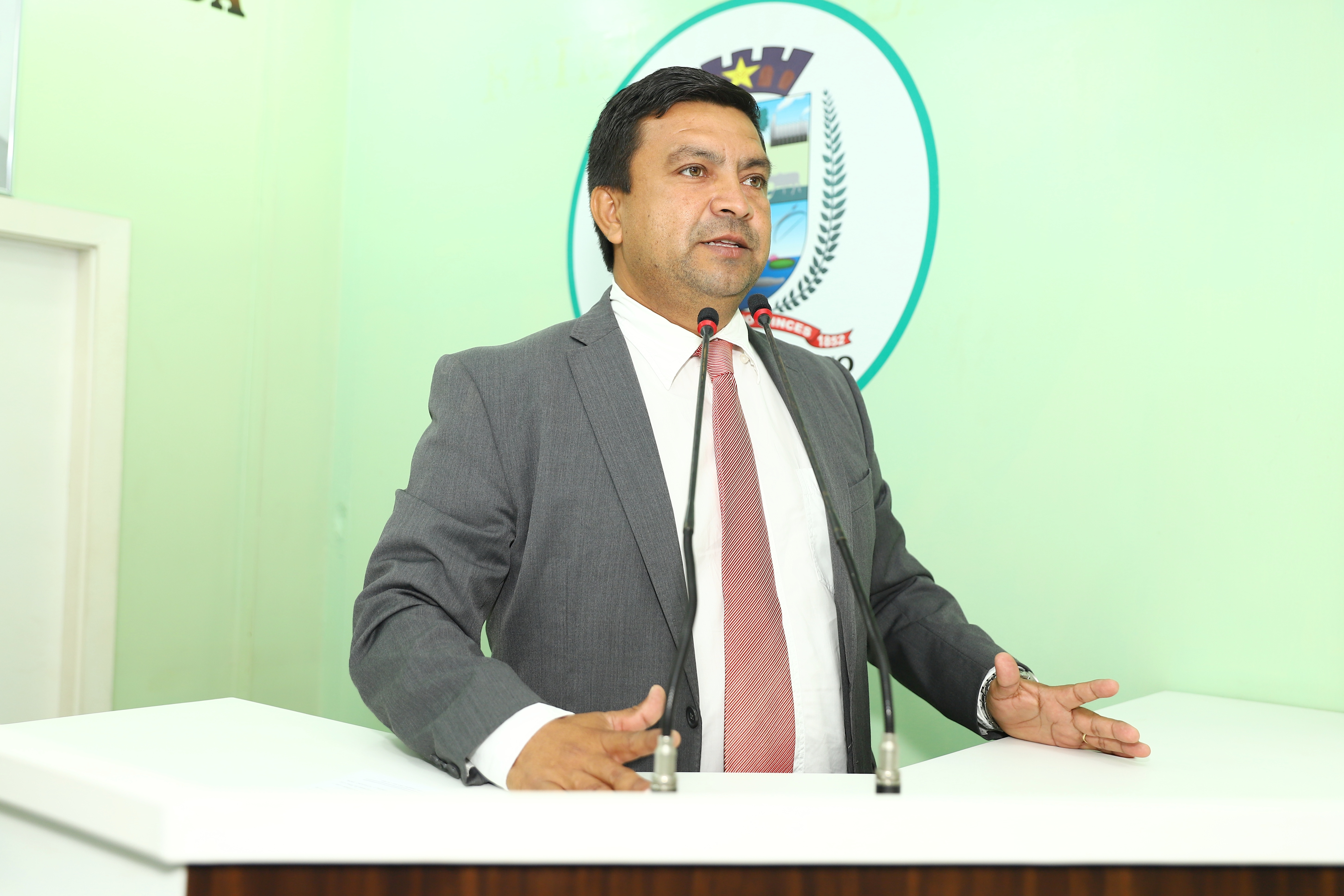 Presidente da Câmara de Parintins solicita instalação de expressos bancários para polos rurais