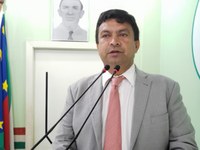 Presidente da Câmara solicita melhorias para comunidade Canarinho e reforma da UBS Waldir Viana