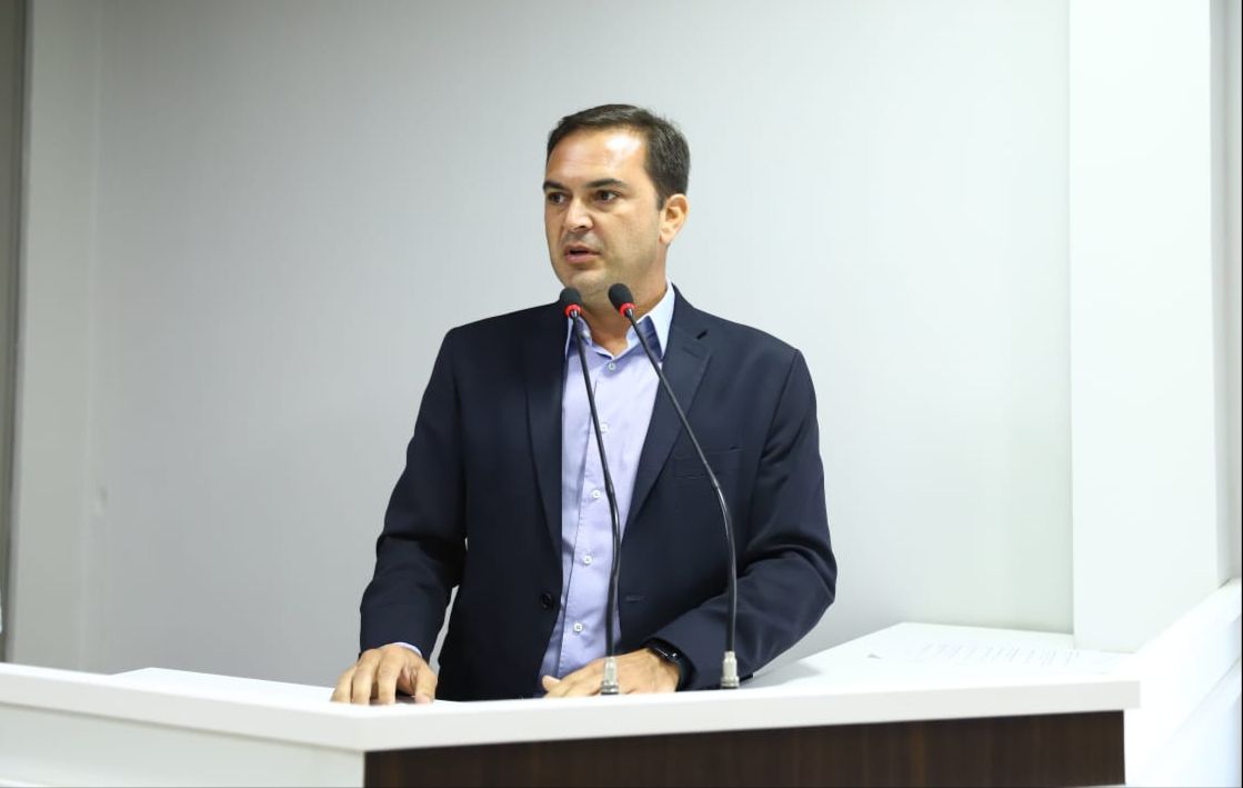 Prosai Parintins: Vereador Mateus Assayag pede atenção na instalação das Estações de Tratamento de Água e Esgoto