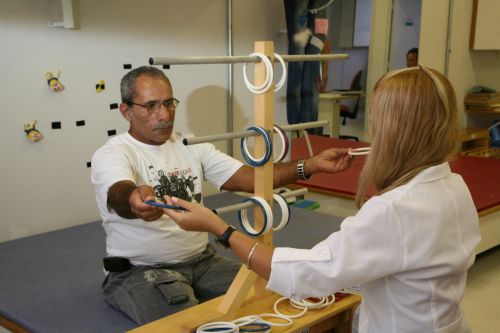 Saúde inclusiva: Vereadora Márcia Baranda solicita reforço no quadro de terapeutas ocupacionais em Parintins