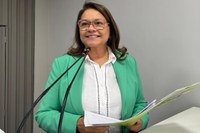 Saúde: Márcia Baranda solicita contratação de proctologista para atender população de Parintins