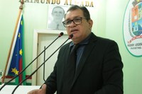 Tião Teixeira anuncia início da obra da moderna escola no Boto para janeiro de 2020