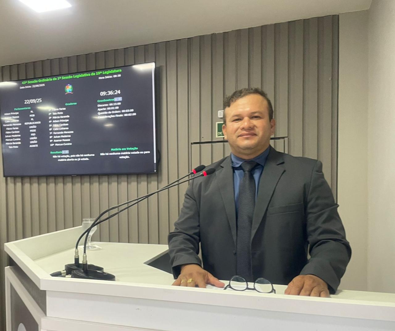 Vereador Adson Príncipe reivindica poço artesiano para garantir água potável na Castanheira