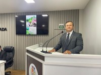 Vereador Adson Príncipe solicita pintura de sinalização em quebra-molas na Estrada Odovaldo Novo