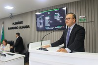 Vereador Adson Príncipe solicita sinalização viária para o distrito do Caburi