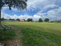Vereador Alex Garcia solicita a limpeza e manutenção do campo do São José localizado em frente ao hospital Padre Colombo 