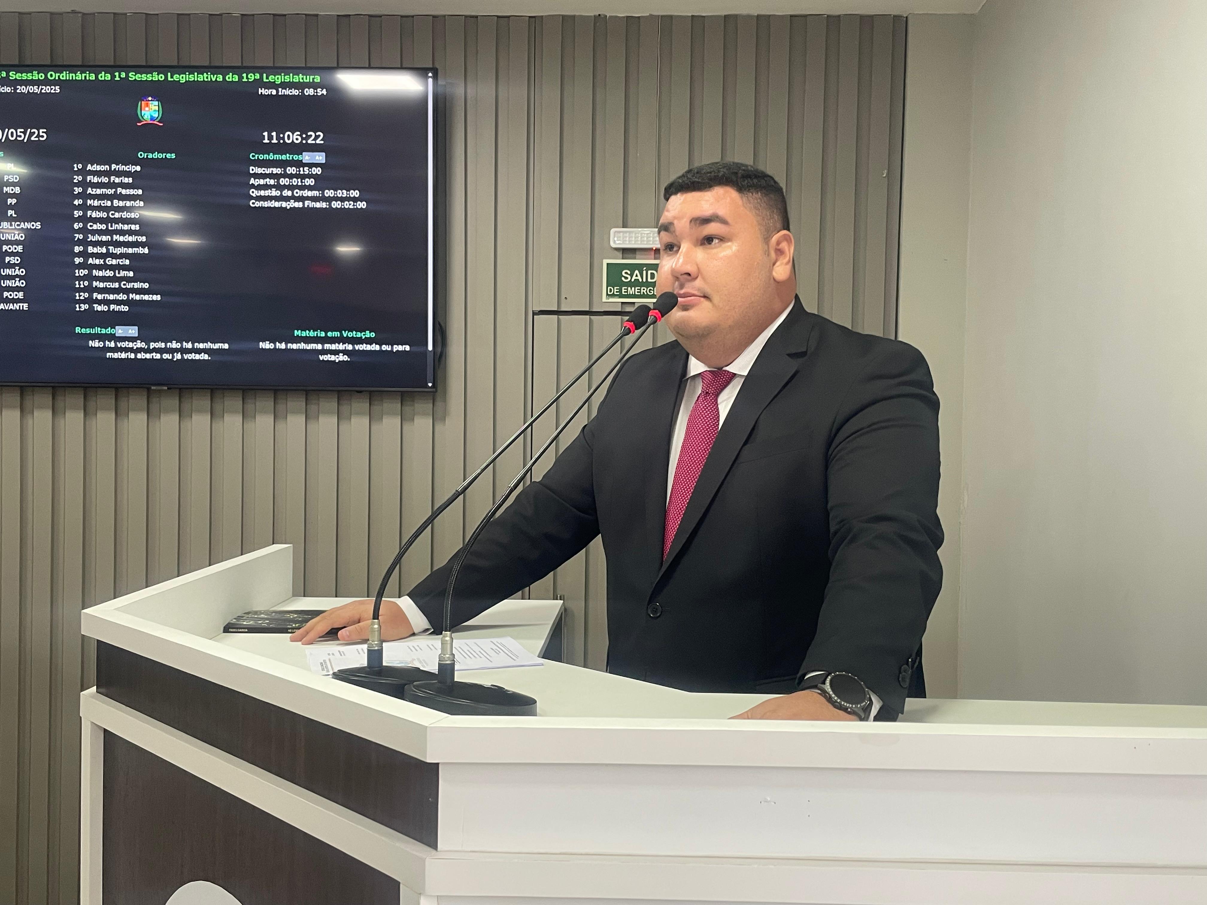 Vereador Alex Garcia solicita medidas urgentes para resolver o problema de falta de água e baixa pressão na rede de abastecimento de água no bairro Castanheira em Parintins